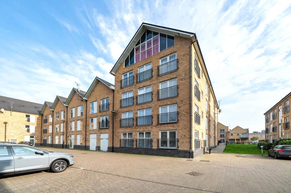 2 bed Apartment for rent in South Darenth. From Anthony Martin Estate Agents 2 bed Apartment for rent in South Darenth. From Anthony Martin Estate Agents