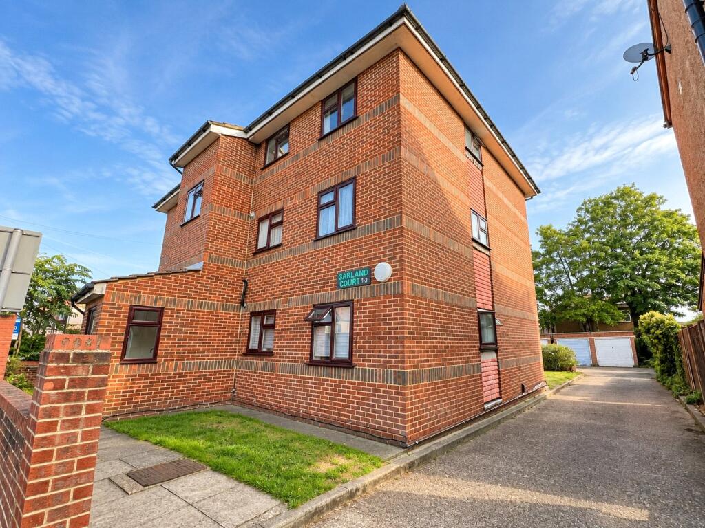 2 bed Apartment for rent in Crayford. From Anthony Martin Estate Agents 2 bed Apartment for rent in Crayford. From Anthony Martin Estate Agents