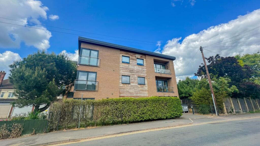 1 bed Apartment for rent in Cuffley. From Anthony Lettings Ltd