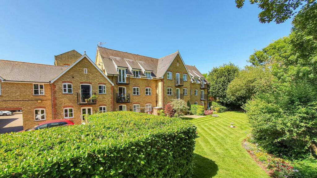 2 bed Apartment for rent in Hertford. From Anthony Lettings Ltd