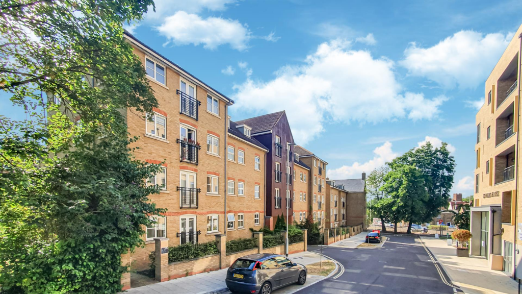 2 bed Apartment for rent in Hertford Heath. From Anthony Lettings Ltd 2 bed Apartment for rent in Hertford Heath. From Anthony Lettings Ltd