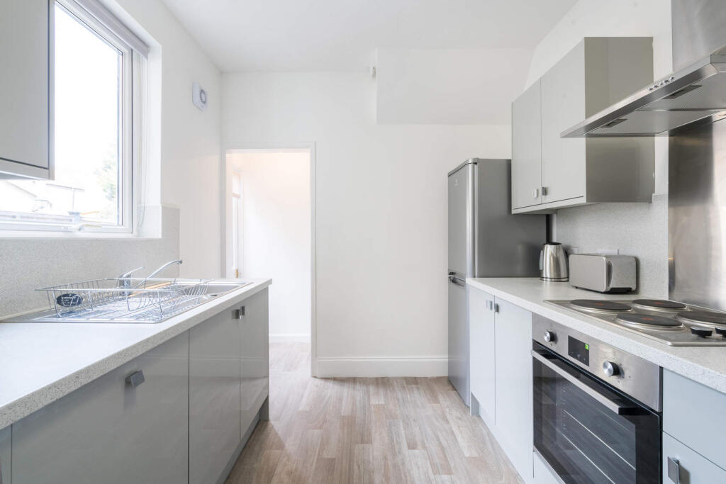 4 bed Detached for rent in Whiteway. From Purple Frog Property Ltd - Bristol