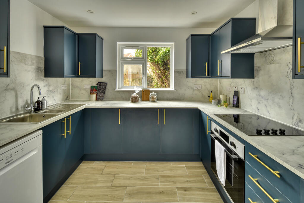 5 bed Detached for rent in Two Mile Hill. From Purple Frog Property Ltd - Bristol 5 bed Detached for rent in Two Mile Hill. From Purple Frog Property Ltd - Bristol