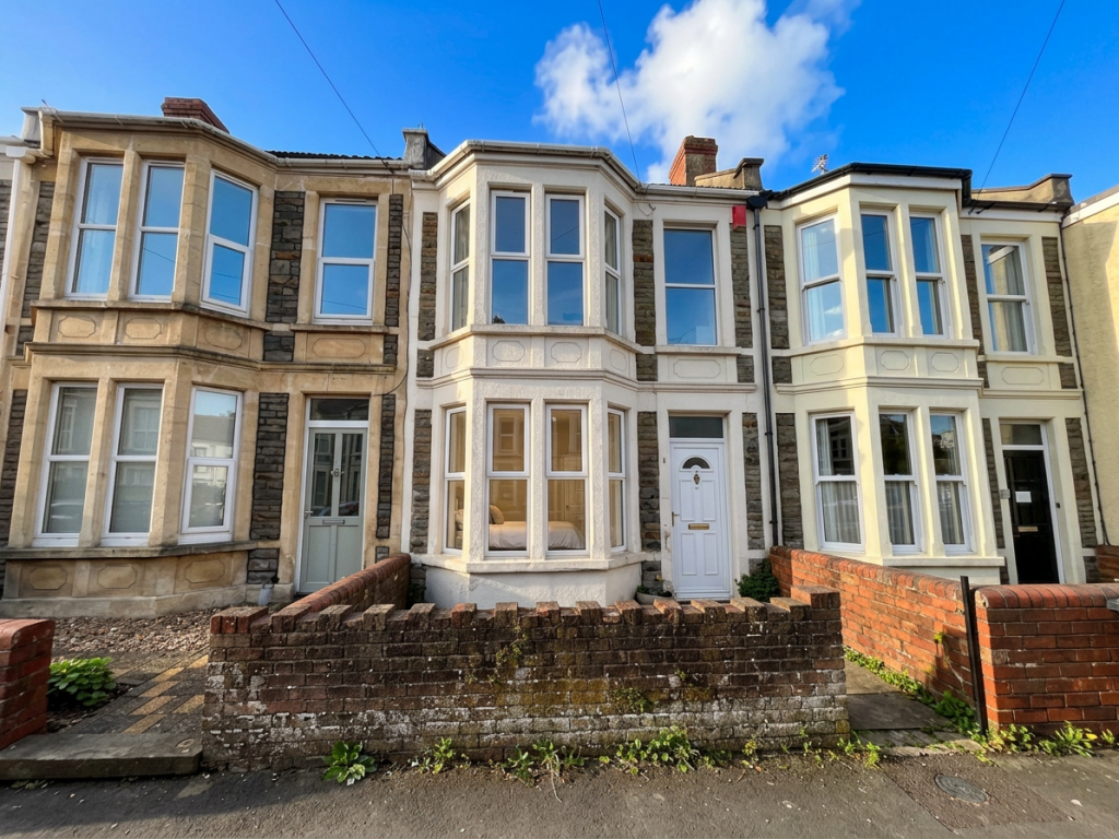 3 bed Detached for rent in Broomhill. From Purple Frog Property Ltd - Bristol