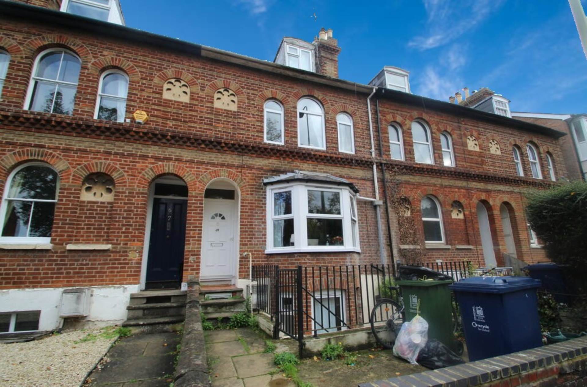 6 bed Semi-Detached House for rent in Oxford. From James C Penny Estate Agents - East Oxford