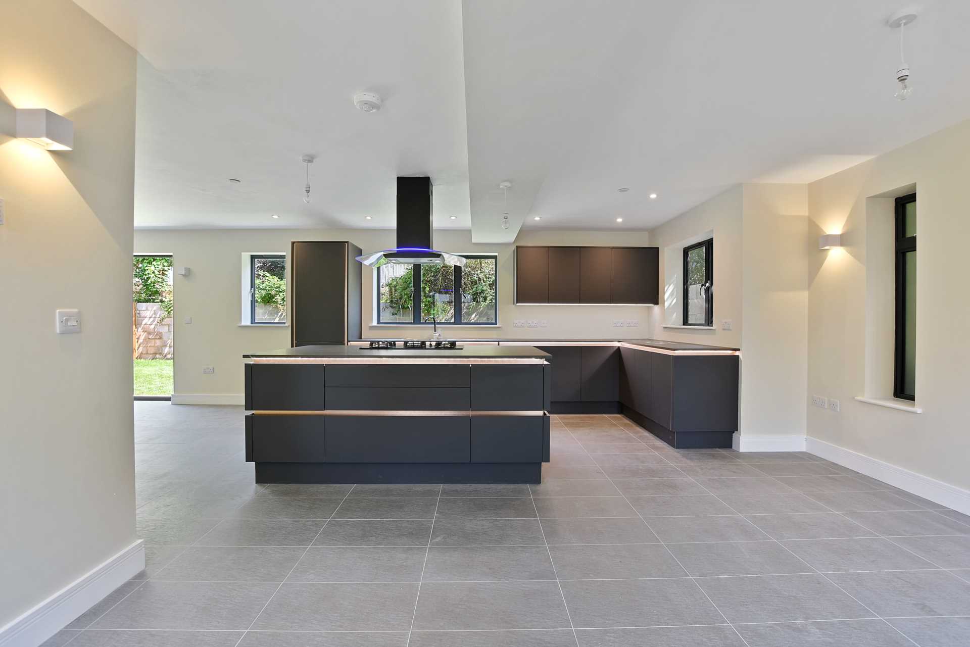 6 bed Detached for rent in Oxford. From James C Penny Estate Agents - East Oxford