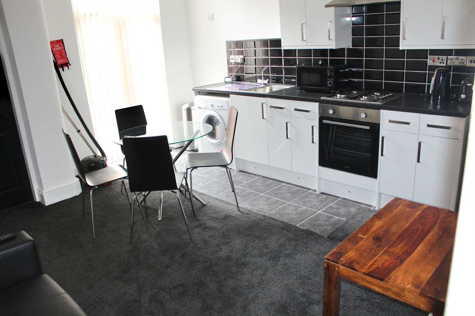 4 bed Room for rent in Salford. From Student Haus