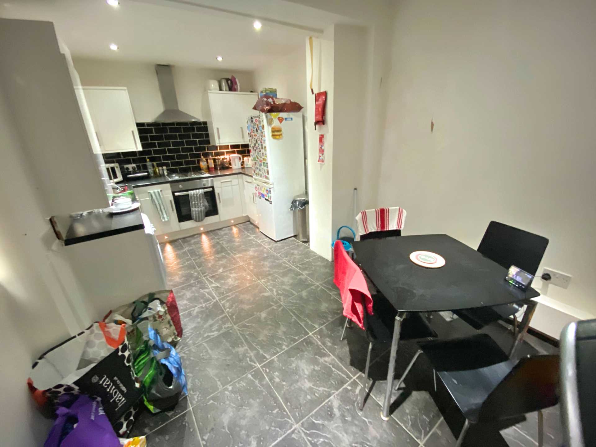 4 bed Room for rent in Salford. From Student Haus