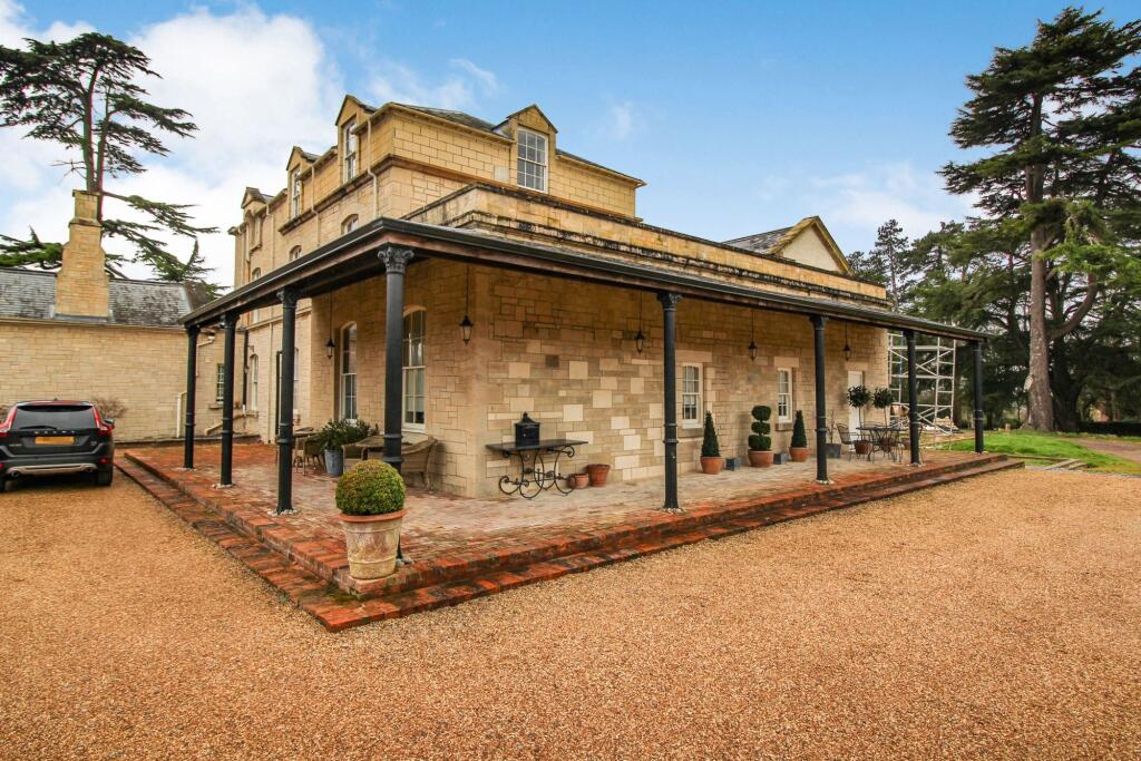 2 bed Annexe for rent in Melksham. From McFarlane Sales & Lettings - Old Town Office - Swindon