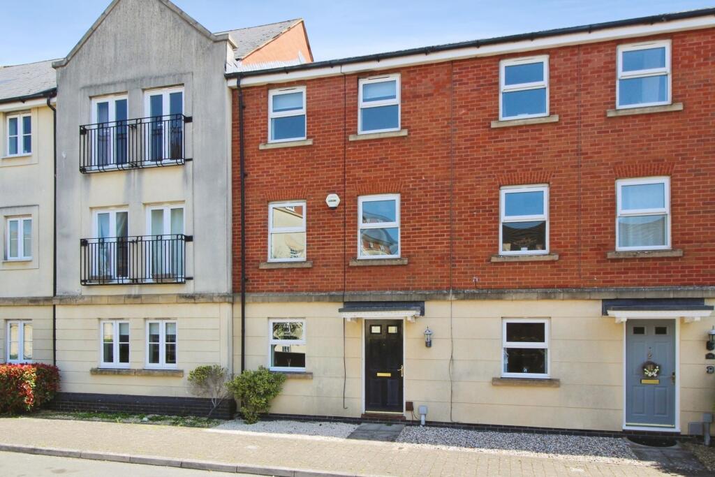 3 bed Mid Terraced House for rent in Blunsdon St Andrew. From McFarlane Sales & Lettings - Old Town Office - Swindon