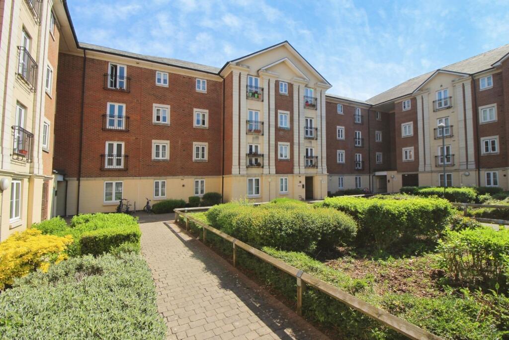2 bed Apartment for rent in Swindon. From McFarlane Sales & Lettings - Old Town Office - Swindon