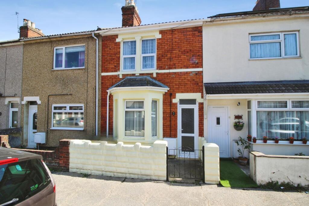 2 bed Mid Terraced House for rent in Swindon. From McFarlane Sales & Lettings - Old Town Office - Swindon