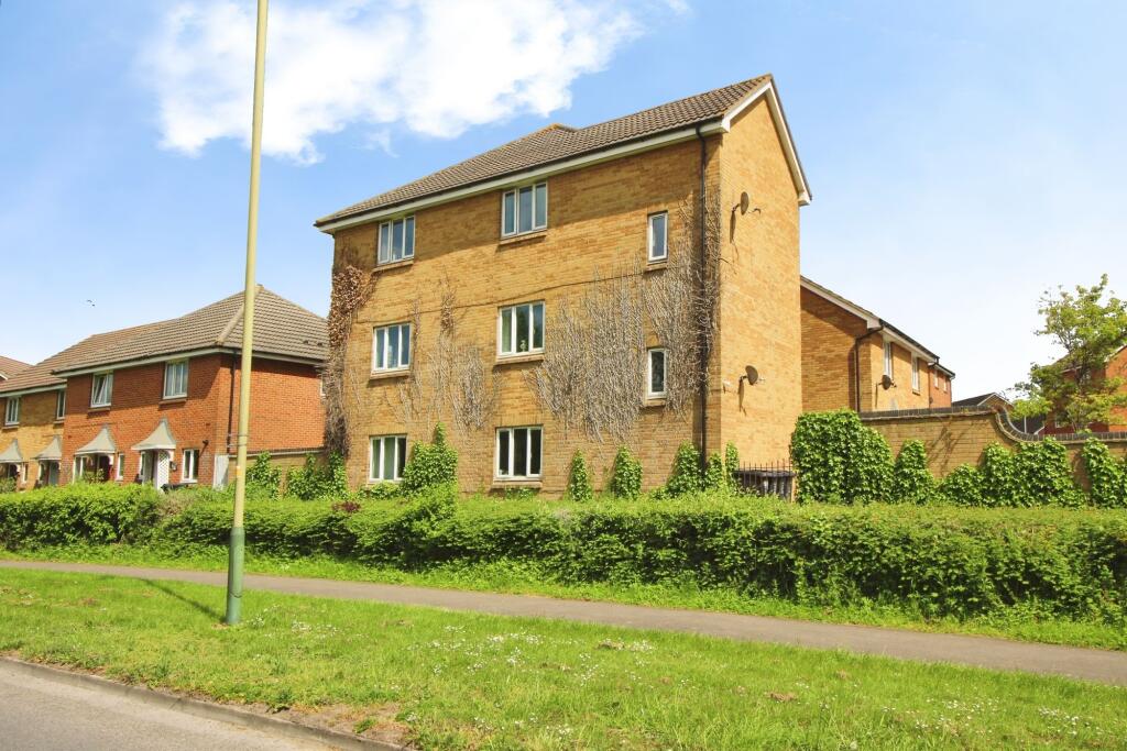 2 bed Apartment for rent in Stratton St Margaret. From McFarlane Sales & Lettings - Old Town Office - Swindon
