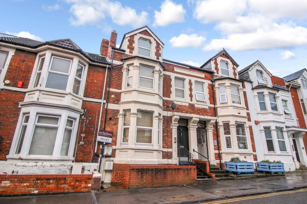 4 bed Studio for rent in Swindon. From McFarlane Sales & Lettings - Old Town Office - Swindon