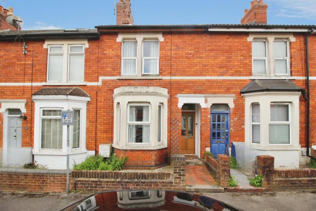 2 bed Mid Terraced House for rent in Swindon. From McFarlane Sales & Lettings - Old Town Office - Swindon