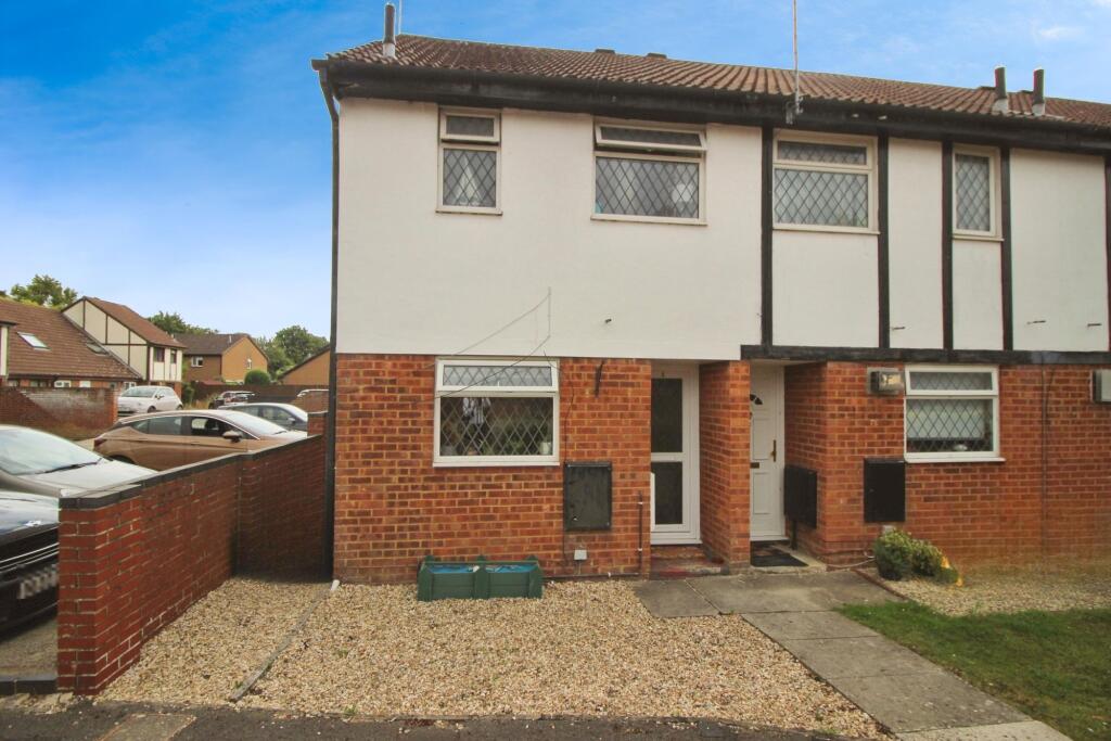 2 bed End of Terrace for rent in Swindon. From McFarlane Sales & Lettings - Old Town Office - Swindon