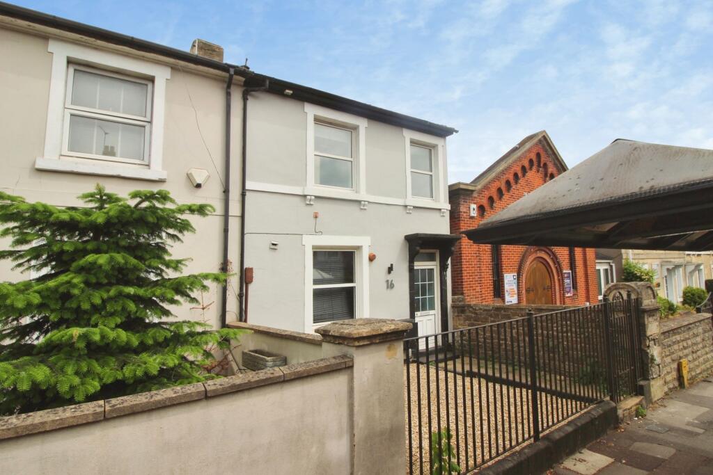 1 bed Apartment for rent in Swindon. From McFarlane Sales & Lettings - Old Town Office - Swindon