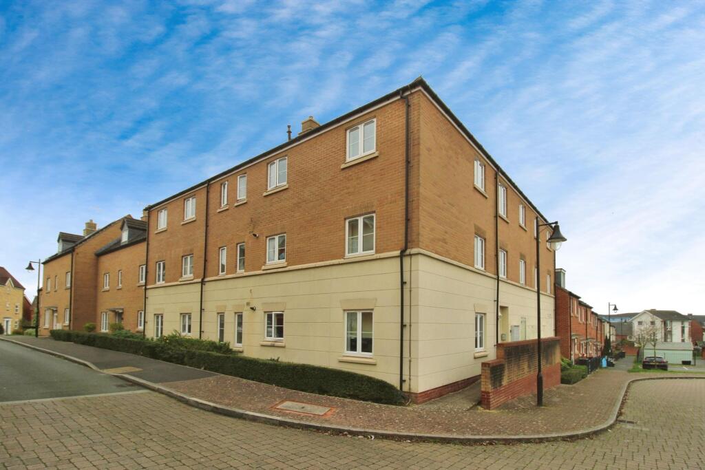 1 bed Apartment for rent in Swindon. From McFarlane Sales & Lettings - Old Town Office - Swindon