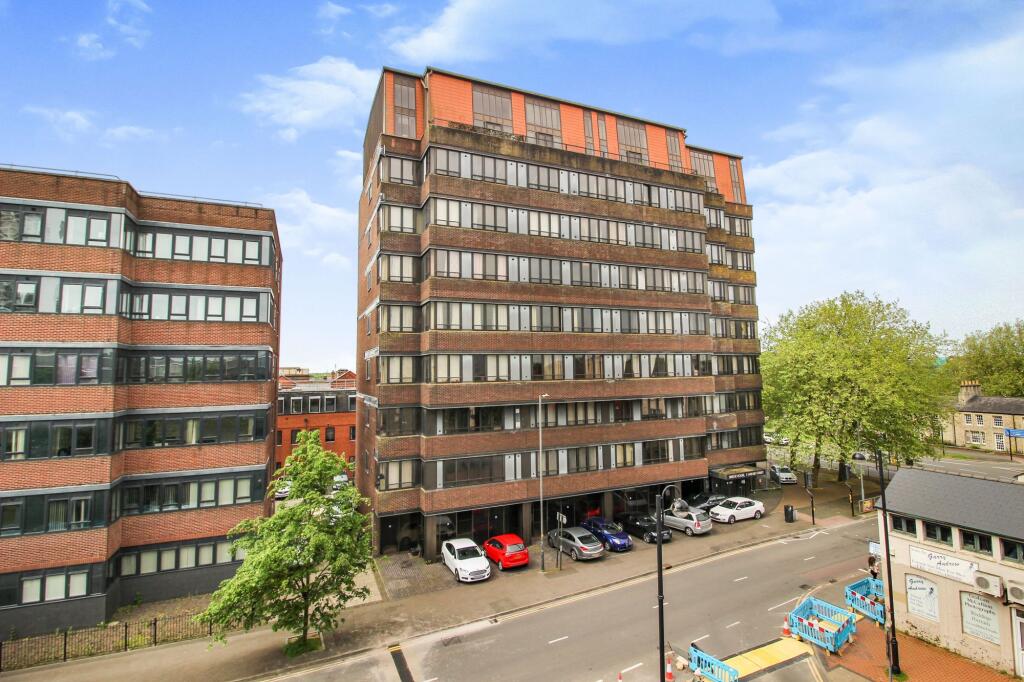 2 bed Apartment for rent in Swindon. From McFarlane Sales & Lettings - Old Town Office - Swindon