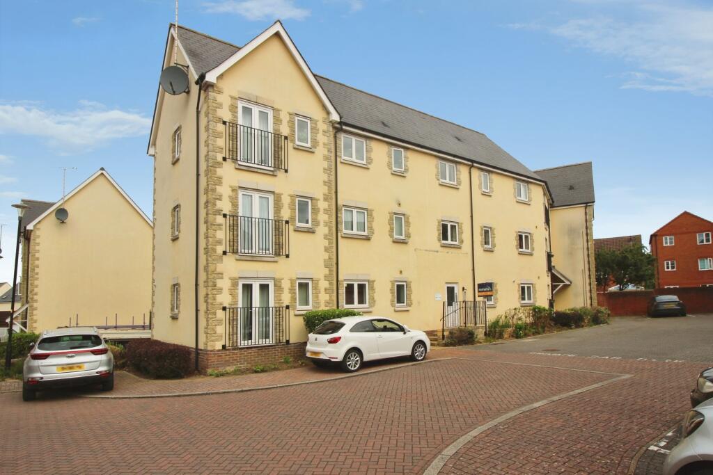 2 bed Apartment for rent in Blunsdon St Andrew. From McFarlane Sales & Lettings - Old Town Office - Swindon