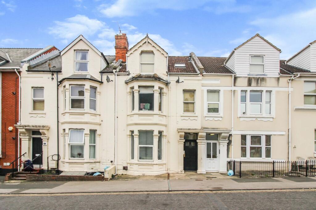 1 bed 1st Floor Flat for rent in Swindon. From McFarlane Sales & Lettings - Old Town Office - Swindon