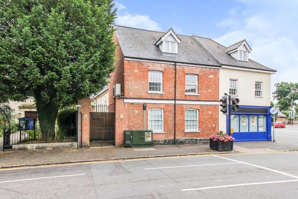2 bed 1st Floor Flat for rent in Highworth. From McFarlane Sales & Lettings - Old Town Office - Swindon