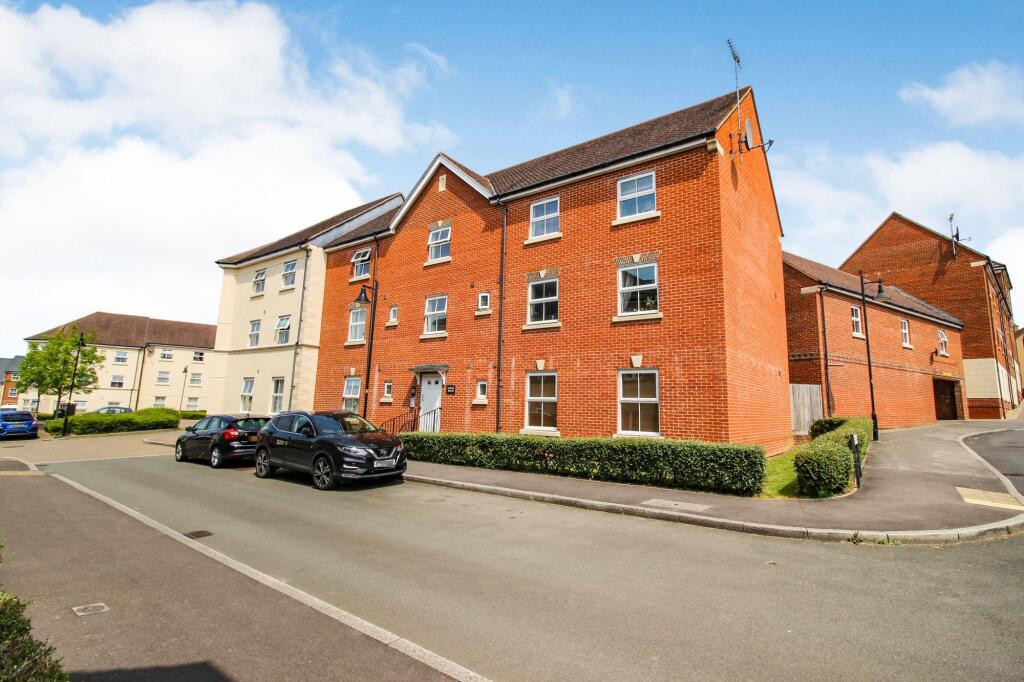 2 bed Apartment for rent in Blunsdon St Andrew. From McFarlane Sales & Lettings - Old Town Office - Swindon
