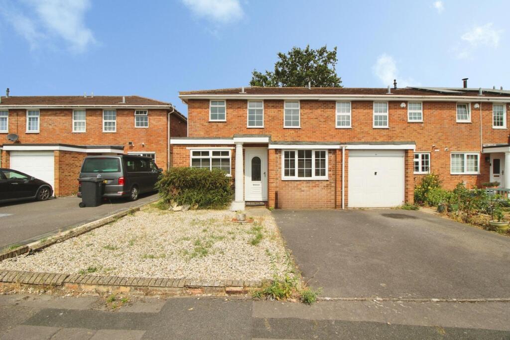 3 bed End of Terrace for rent in Swindon. From McFarlane Sales & Lettings - Old Town Office - Swindon