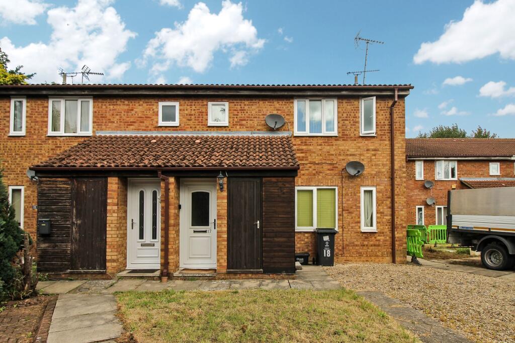 4 bed Annexe for rent in Swindon. From McFarlane Sales & Lettings - Old Town Office - Swindon 4 bed Annexe for rent in Swindon. From McFarlane Sales & Lettings - Old Town Office - Swindon