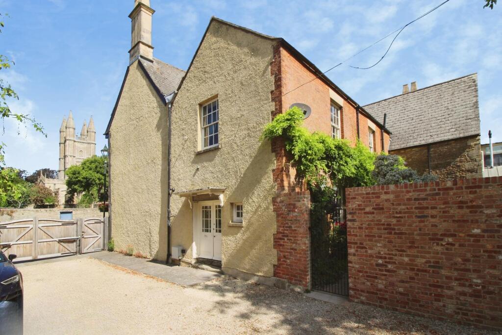 1 bed 1st Floor Flat for rent in Cricklade. From McFarlane Sales & Lettings - Old Town Office - Swindon 1 bed 1st Floor Flat for rent in Cricklade. From McFarlane Sales & Lettings - Old Town Office - Swindon