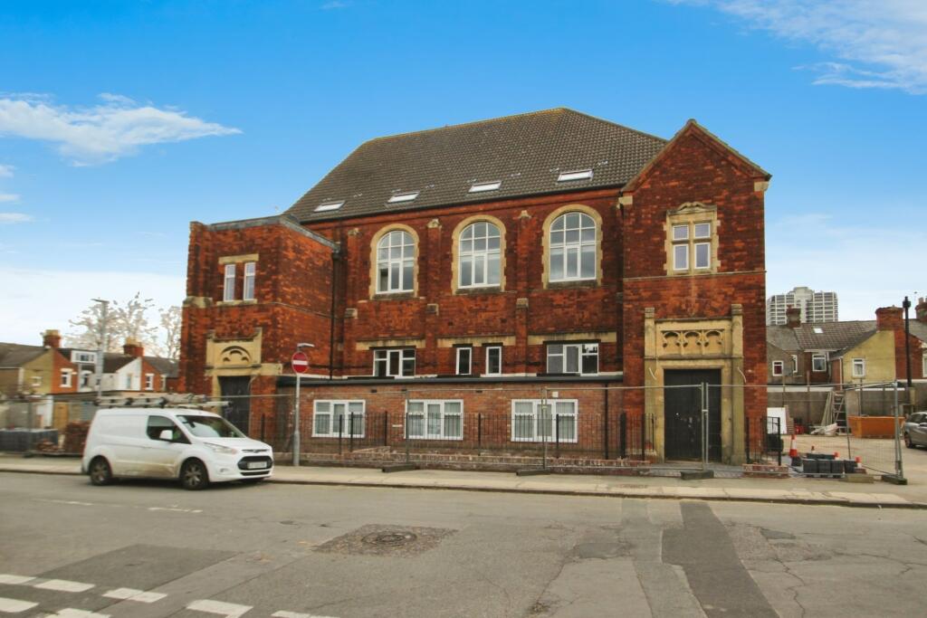 1 bed Apartment for rent in Swindon. From McFarlane Sales & Lettings - Old Town Office - Swindon
