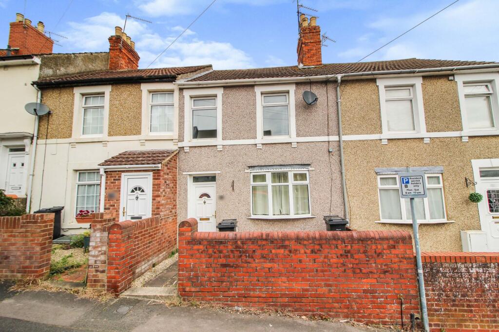 3 bed Mid Terraced House for rent in Swindon. From McFarlane Sales & Lettings - Old Town Office - Swindon