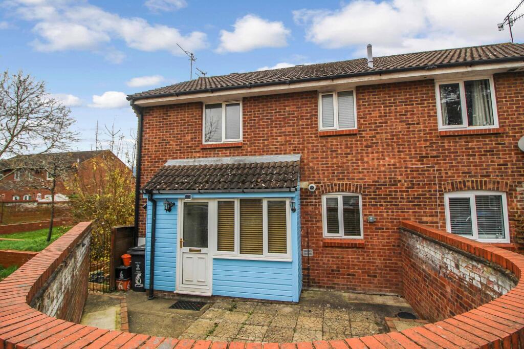 1 bed End of Terrace for rent in Swindon. From McFarlane Sales & Lettings - Old Town Office - Swindon