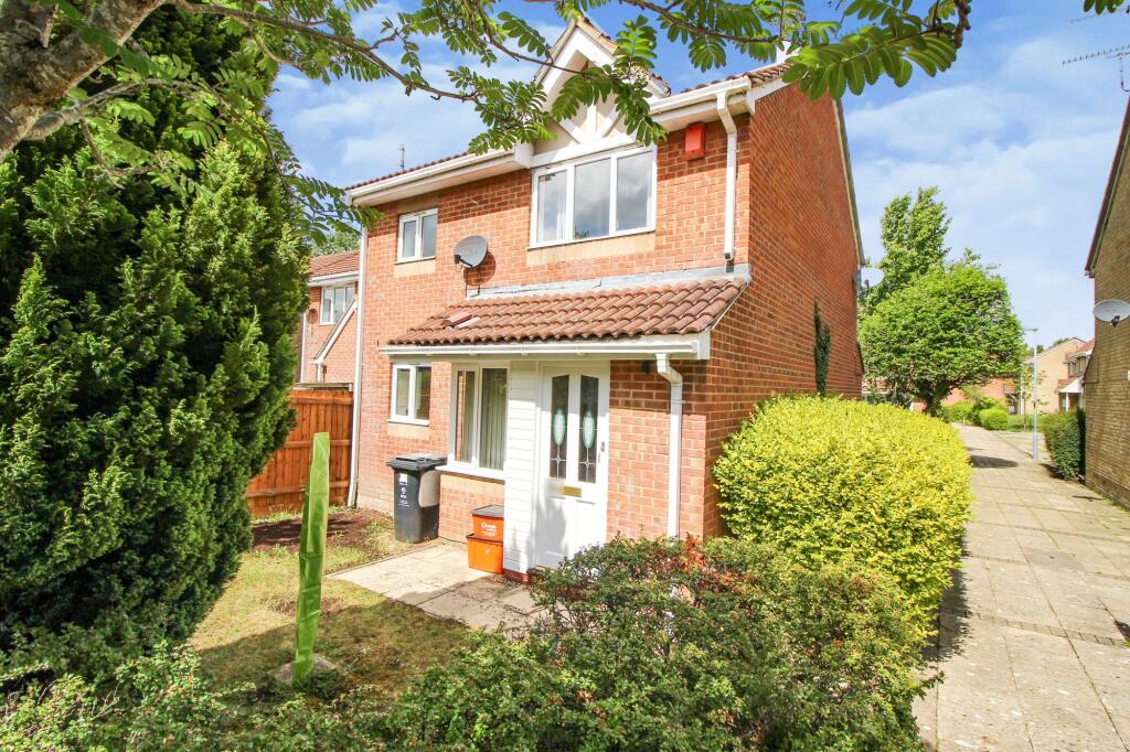 1 bed End of Terrace for rent in Swindon. From McFarlane Sales & Lettings - Old Town Office - Swindon 1 bed End of Terrace for rent in Swindon. From McFarlane Sales & Lettings - Old Town Office - Swindon