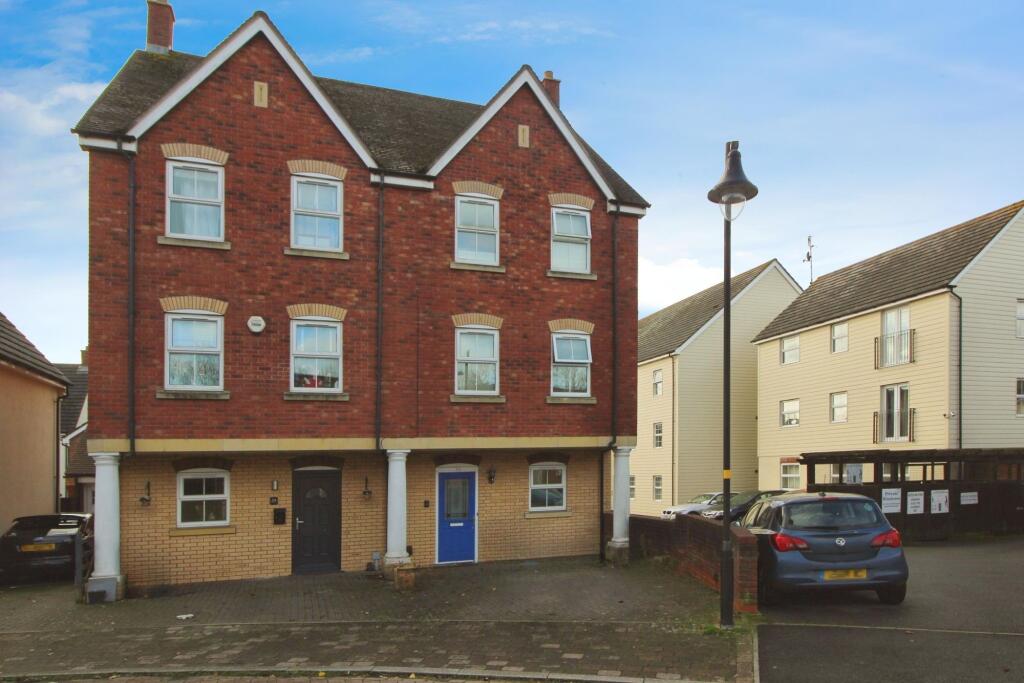 1 bed HMO for rent in Swindon. From McFarlane Sales & Lettings - Old Town Office - Swindon
