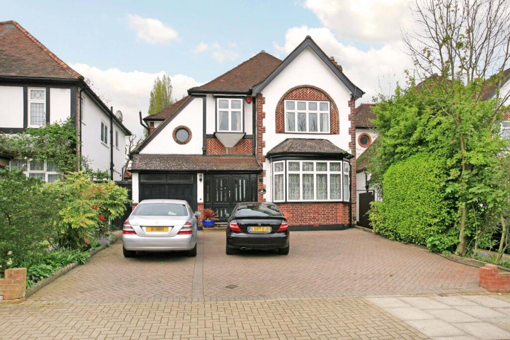 5 bed Detached House for rent in Stanmore. From Hamptons International