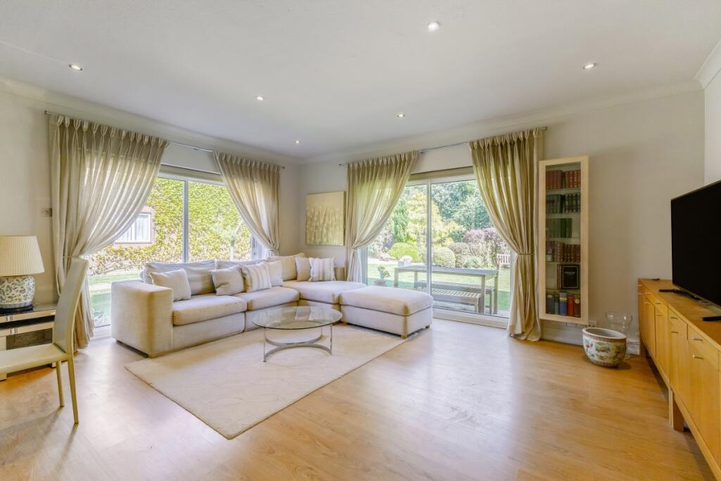 2 bed Apartment for rent in Bushey. From Hamptons International