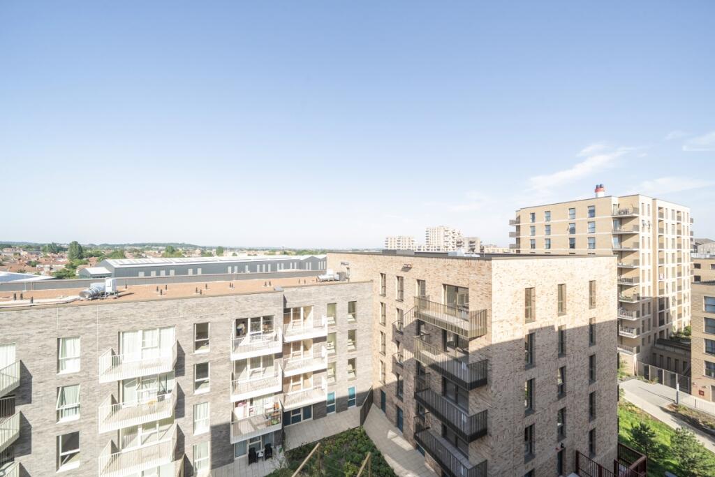 1 bed Apartment for rent in Harrow. From Hamptons International