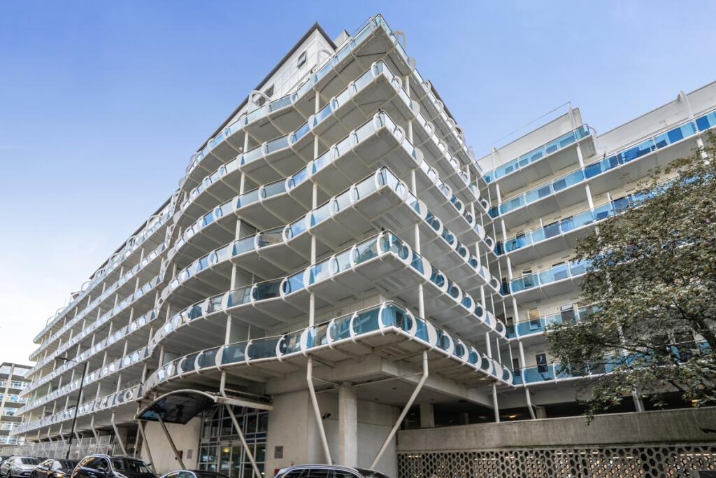 2 bed Apartment for rent in Harrow. From Hamptons International
