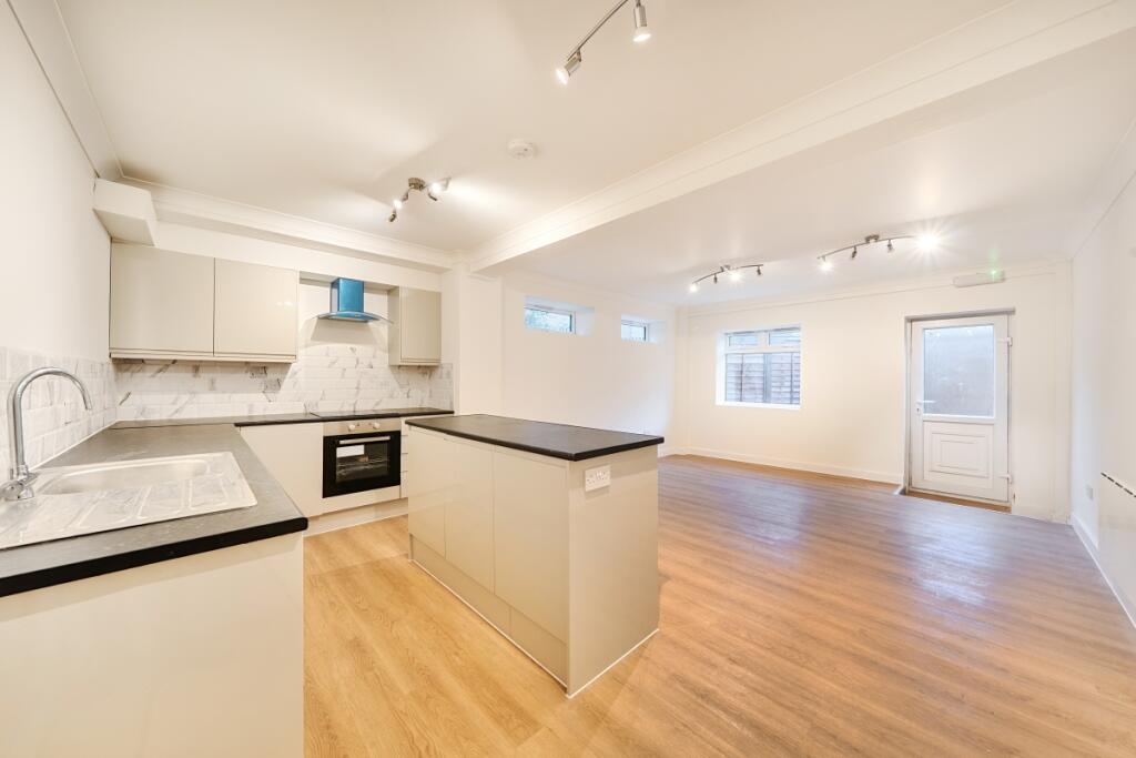 2 bed Apartment for rent in Harrow. From Hamptons International