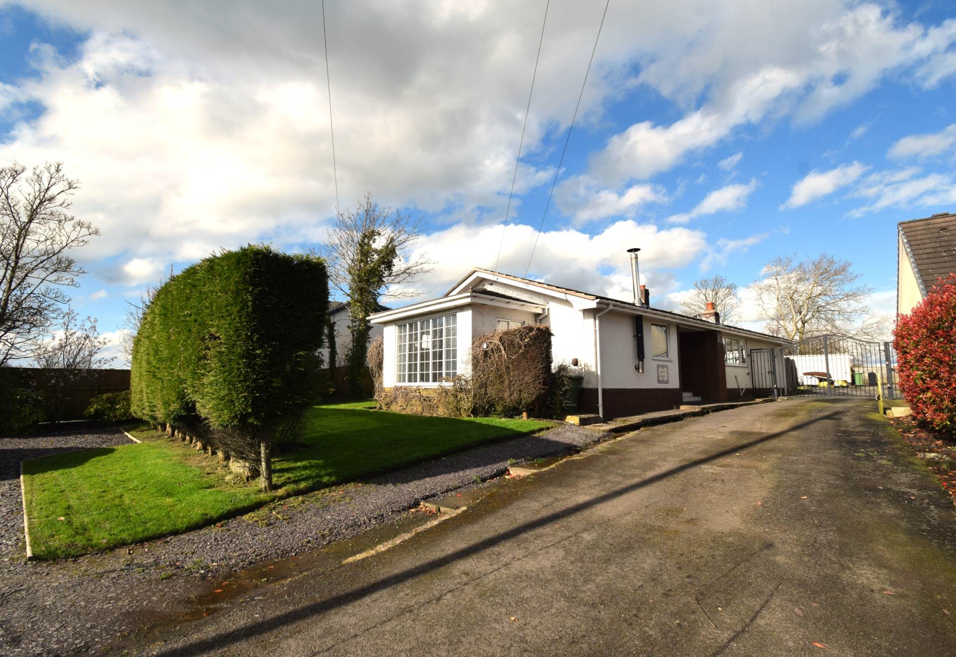 3 bed Detached bungalow for rent in Preston. From Mi Home Estate Agents