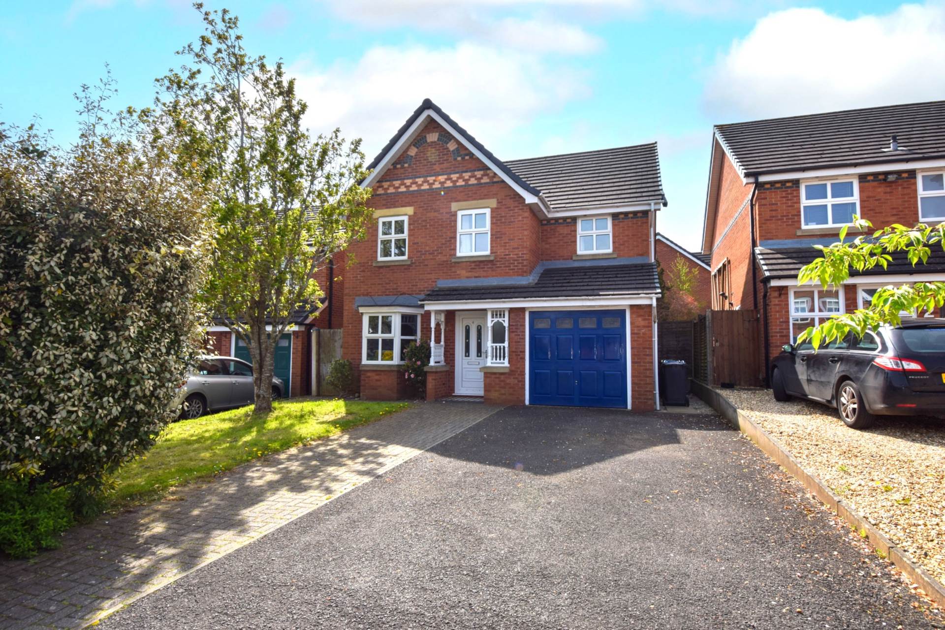4 bed Detached House for rent in Preston. From Mi Home Estate Agents
