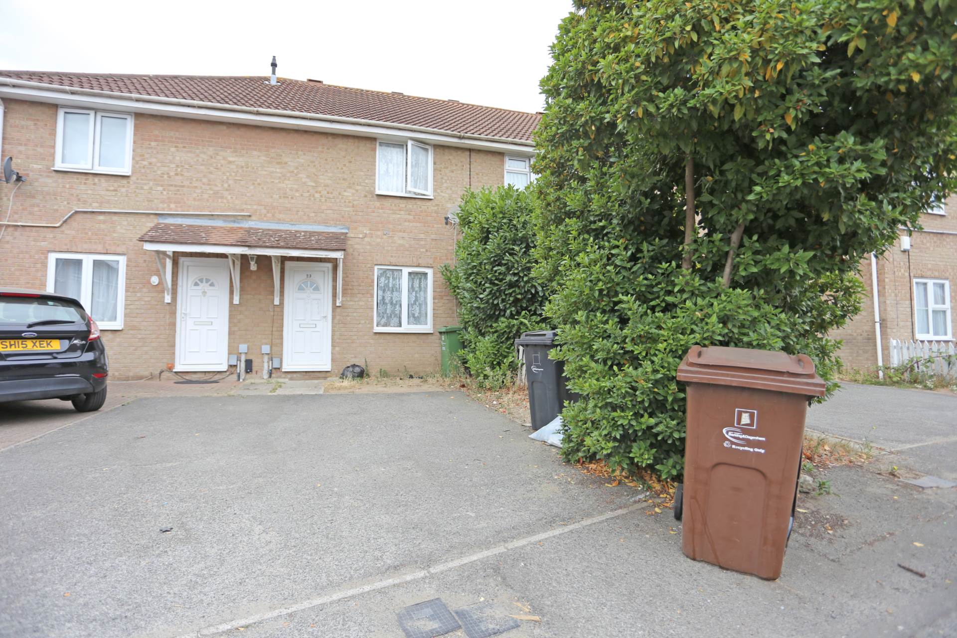 2 bed Mid Terraced House for rent in Dagenham. From Real Move Estates 2 bed Mid Terraced House for rent in Dagenham. From Real Move Estates