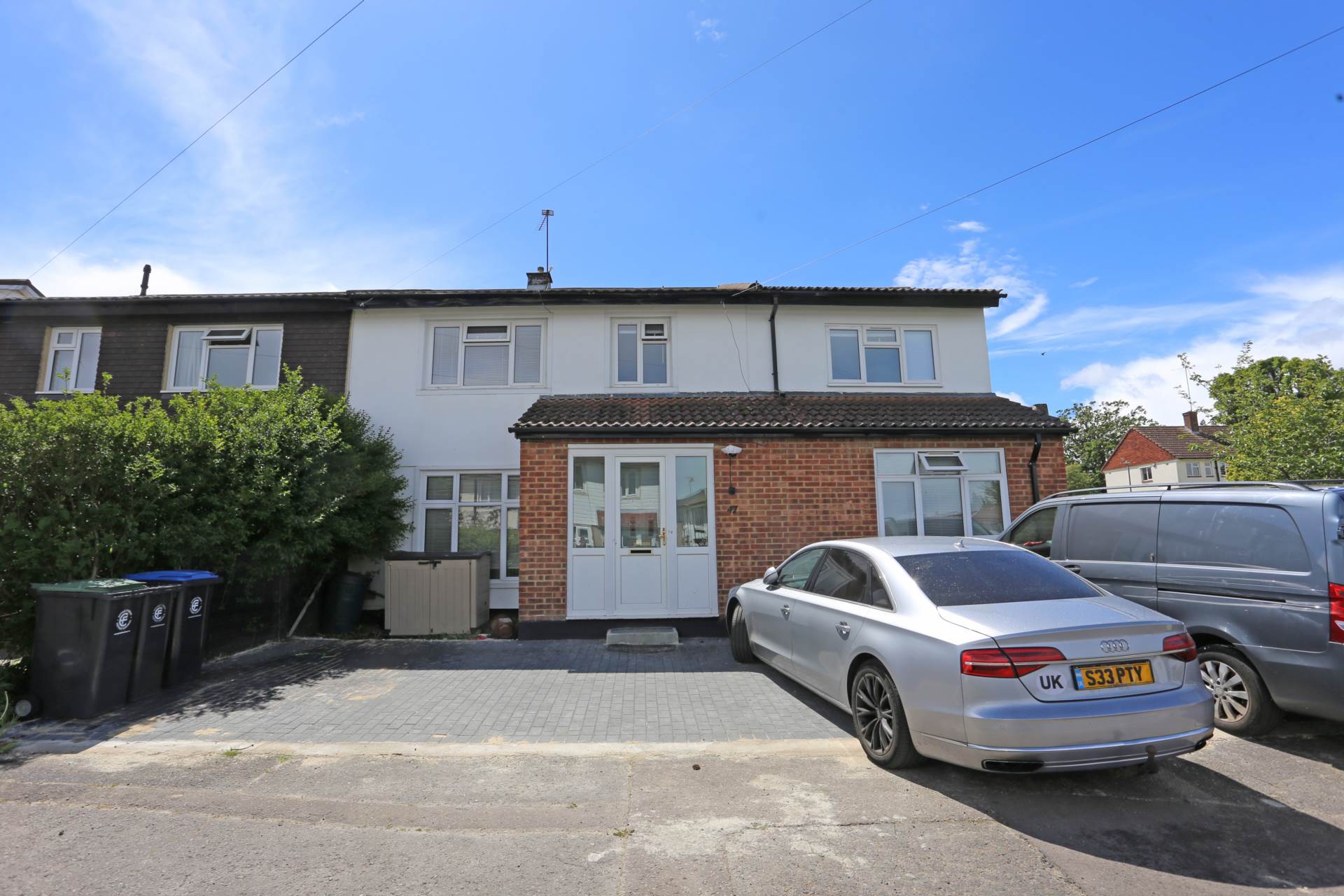 7 bed Semi Detached for rent in Loughton. From Real Move Estates 7 bed Semi Detached for rent in Loughton. From Real Move Estates