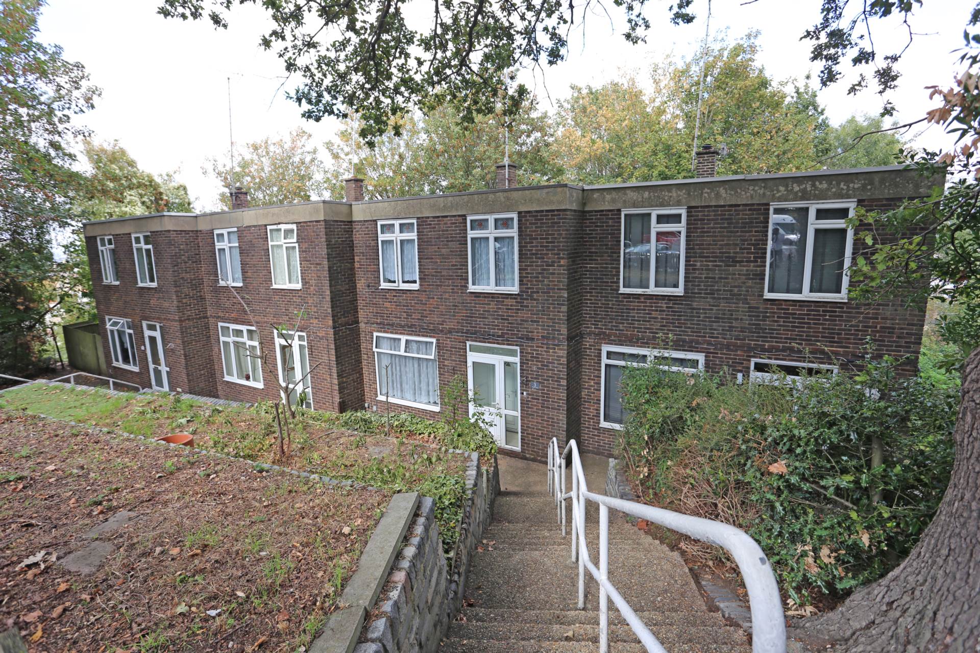 3 bed Mid Terraced House for rent in London. From Real Move Estates