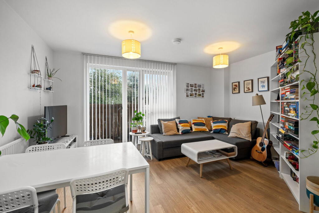 1 bed Apartment for rent in Croydon. From Cockburn Estate Agents - New Eltham