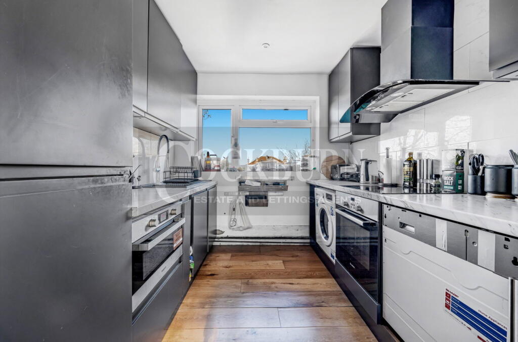 2 bed Annexe for rent in Eltham. From Cockburn Estate Agents - New Eltham
