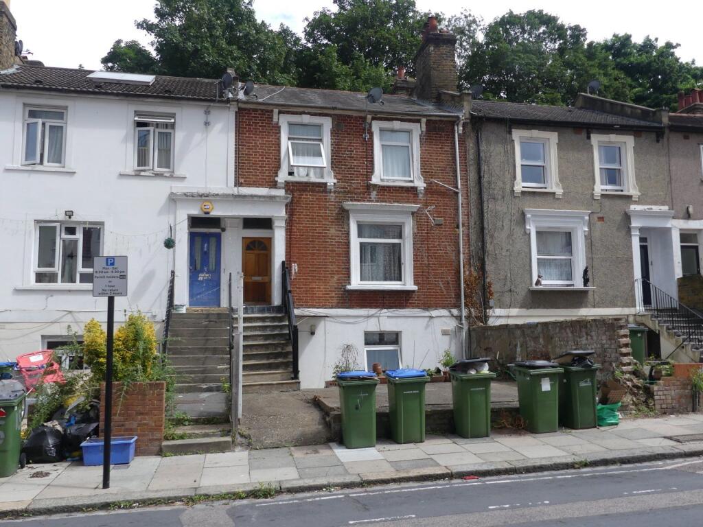 1 bed House (unspecified) for rent in Woolwich. From Cockburn Estate Agents - New Eltham 1 bed House (unspecified) for rent in Woolwich. From Cockburn Estate Agents - New Eltham