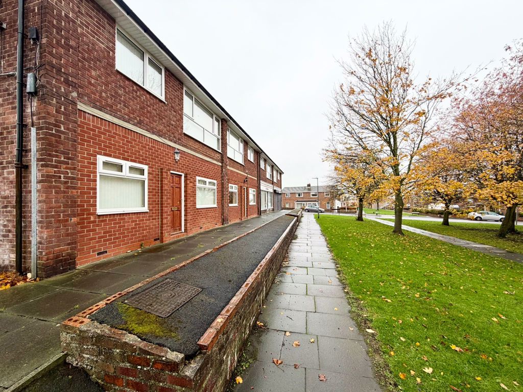 2 bed Ground Floor Flat for rent in Blaydon-On-Tyne. From Cloud-let 2 bed Ground Floor Flat for rent in Blaydon-On-Tyne. From Cloud-let