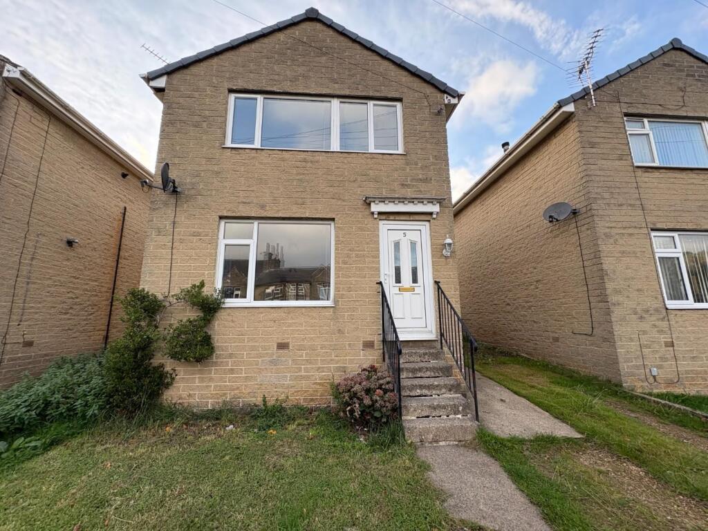 3 bed Detached for rent in Huddersfield. From Martin Thornton Estates Agents - Huddersfield 3 bed Detached for rent in Huddersfield. From Martin Thornton Estates Agents - Huddersfield